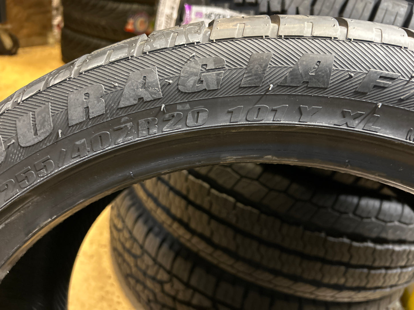 NOS 2 FEDERAL COURAGIA F/X BSW P 255 40 20 101Y XL HIGHWAY TIRE 40EL0A
