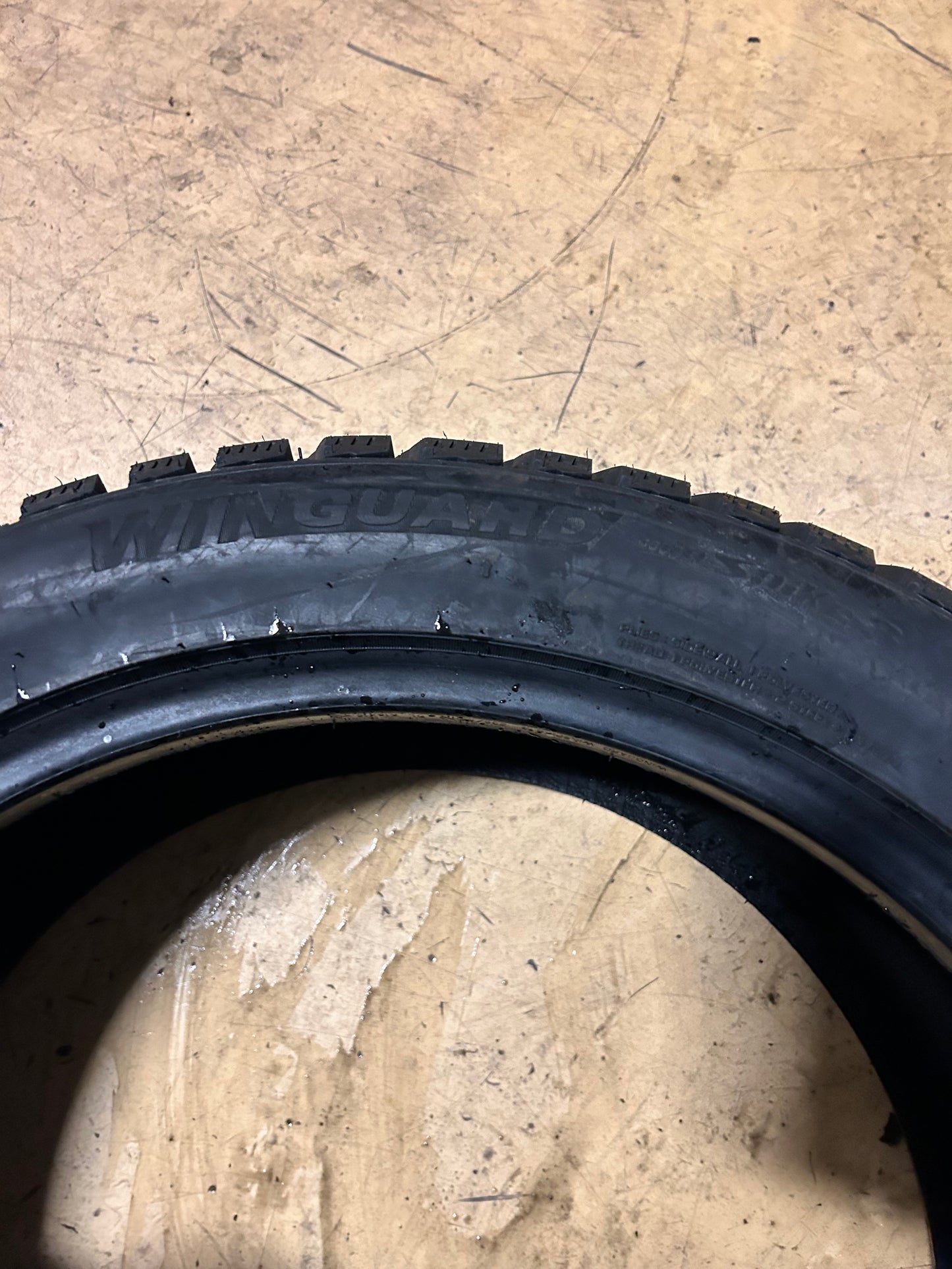 2 NEXEN WINGUARD WINSPIKE 3 STUDLESS BSW P 235 45 18 98T XL WINTER TIRE 18418NXK