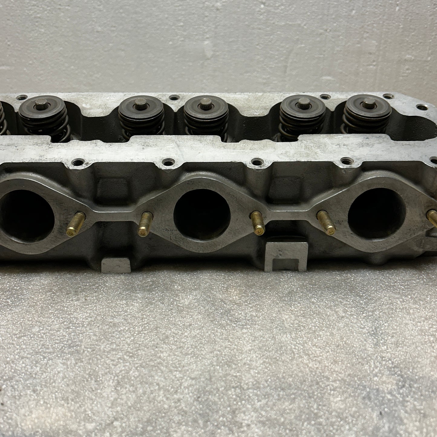 USED PORSCHE 928 S2 4.7L V8 CYLINDER HEAD 9281043483R
