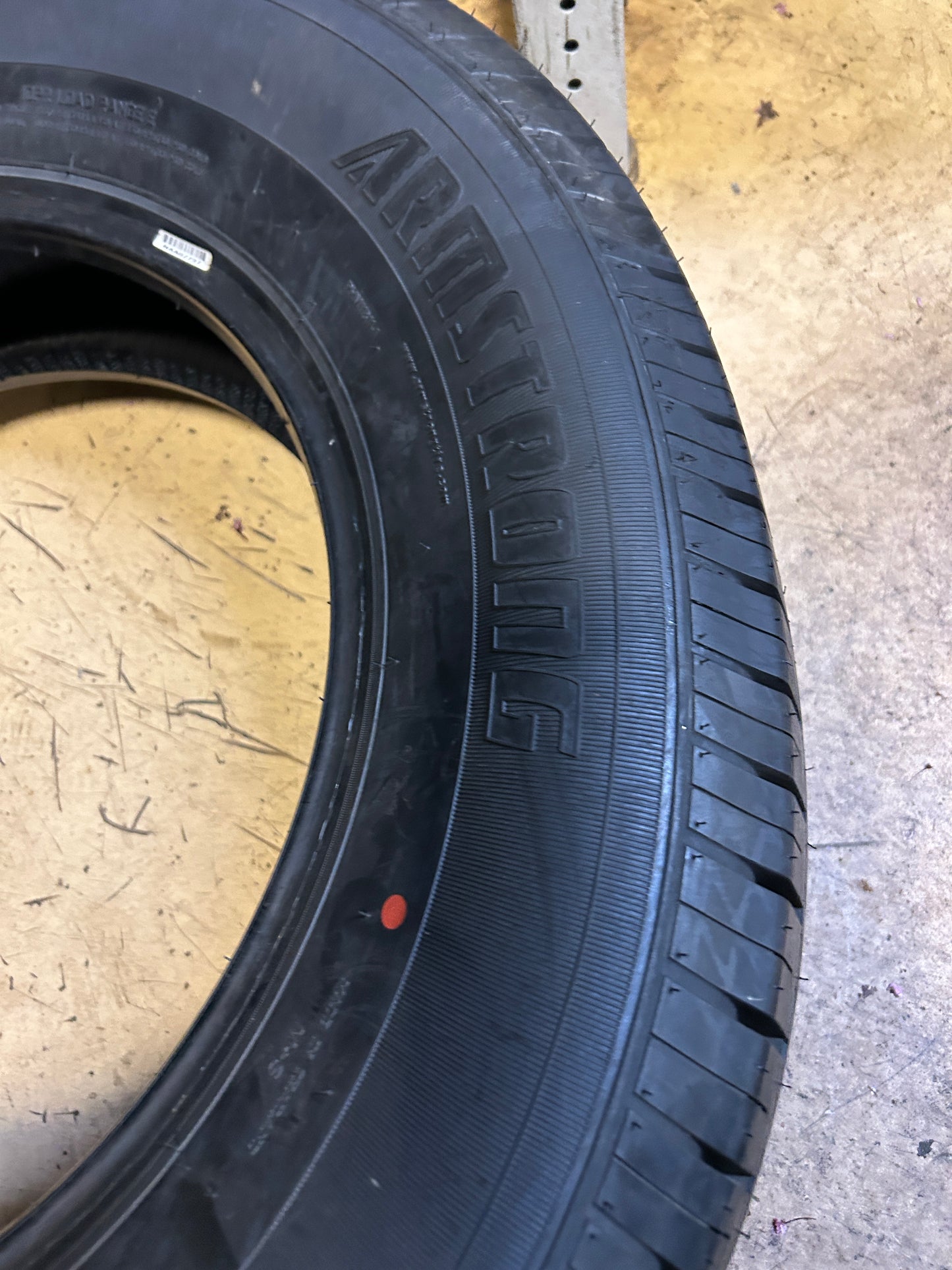 NOS ARMSTRONG TRU-TRAC H/T LT 275 65 18 123/120R 10PLY HIGHWAY TIRE 1200046672