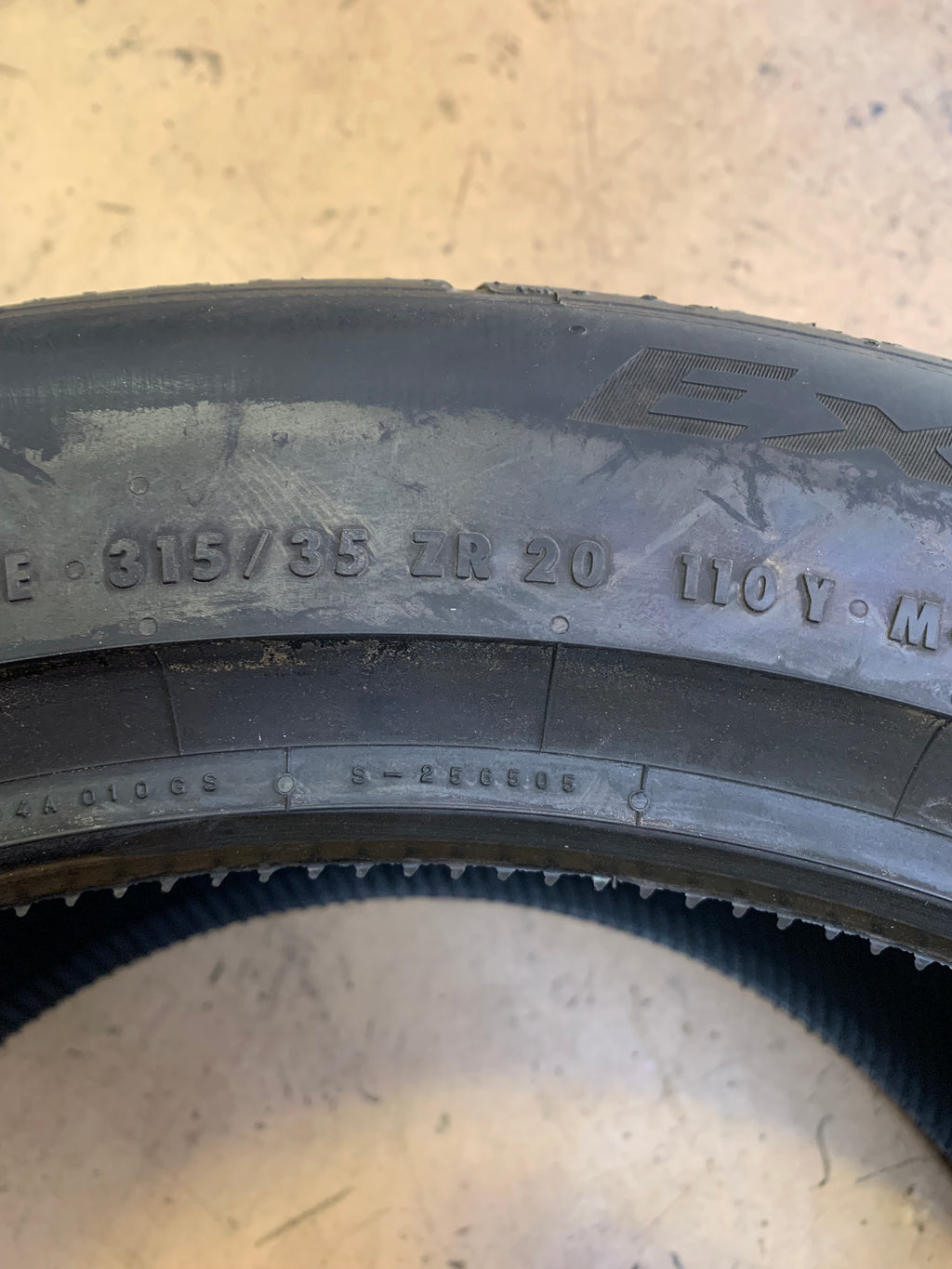 CONTINENTAL EXTREMECONTACT DWS06 PLUS BSW P 315 35 20 110Y XL TIRE 15573610000