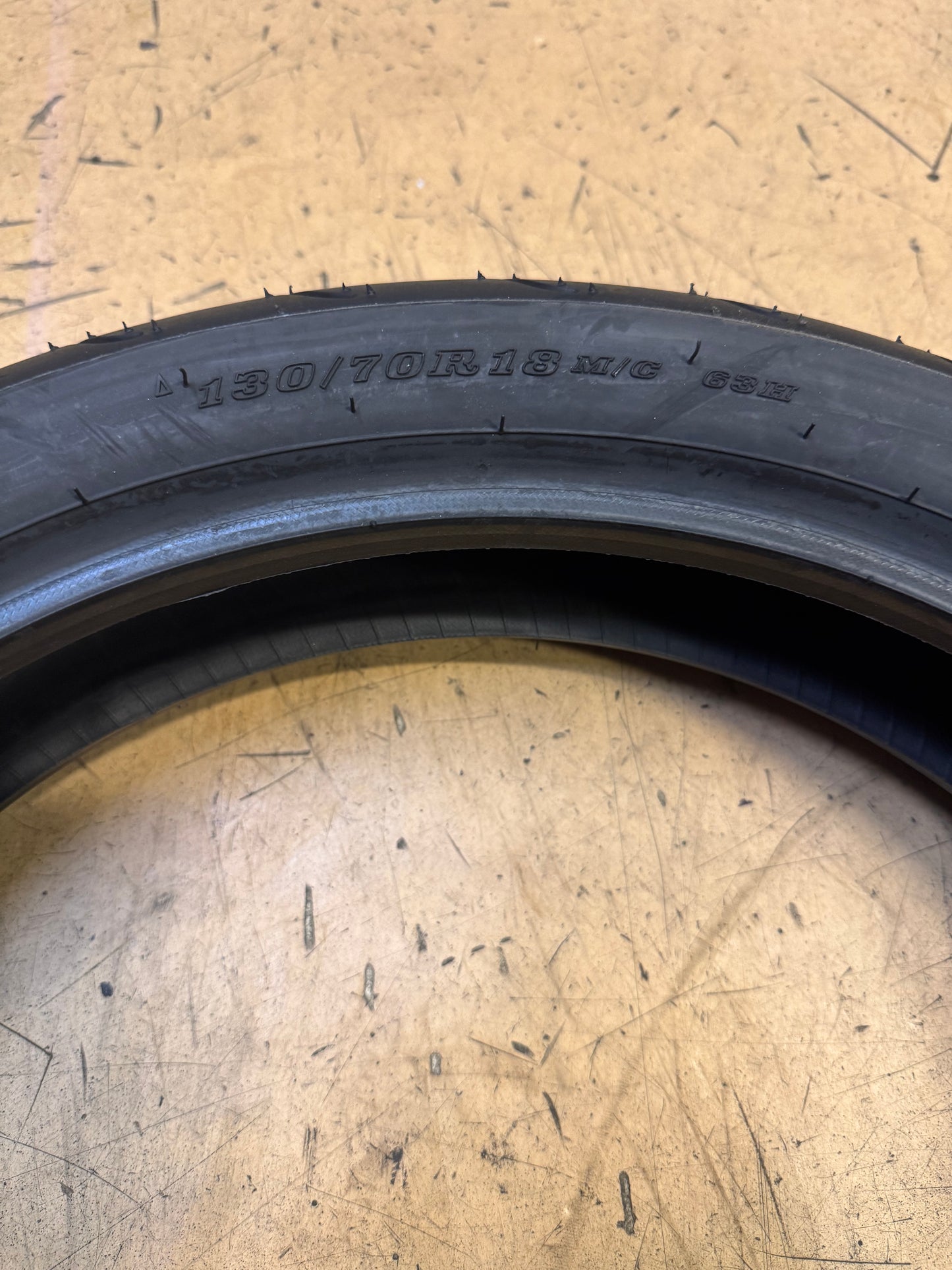 DUNLOP SPORTMAX D423 BSW 130 70 18 63H FRONT MOTORCYCLE TIRE 45232176