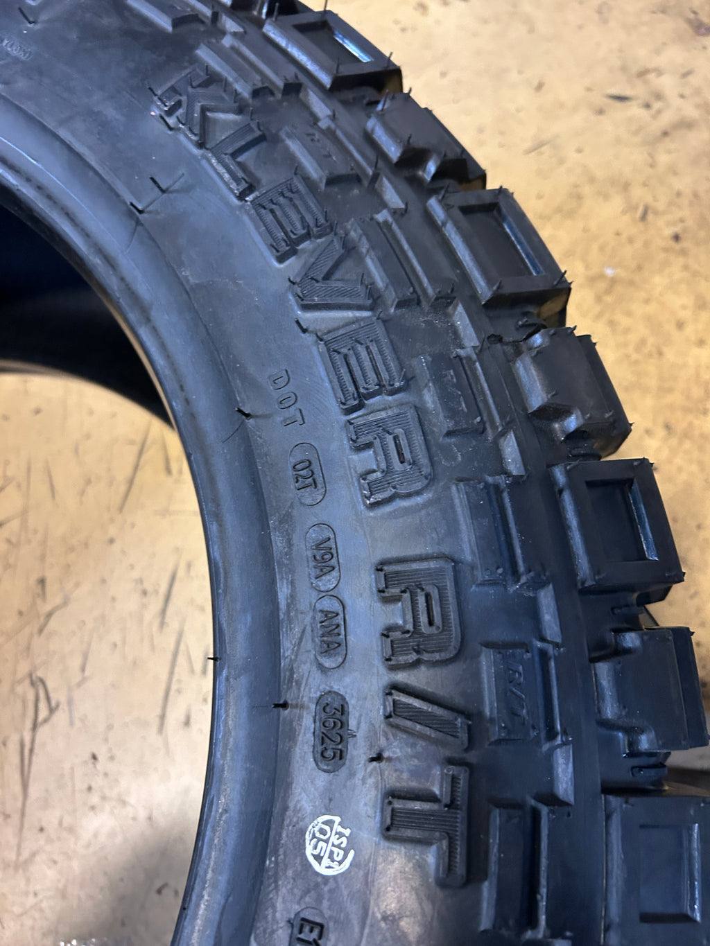 KENDA KLEVER R/T BSW LT 33 12.5 20 119R 12PLY RUGGED TIRE 601009
