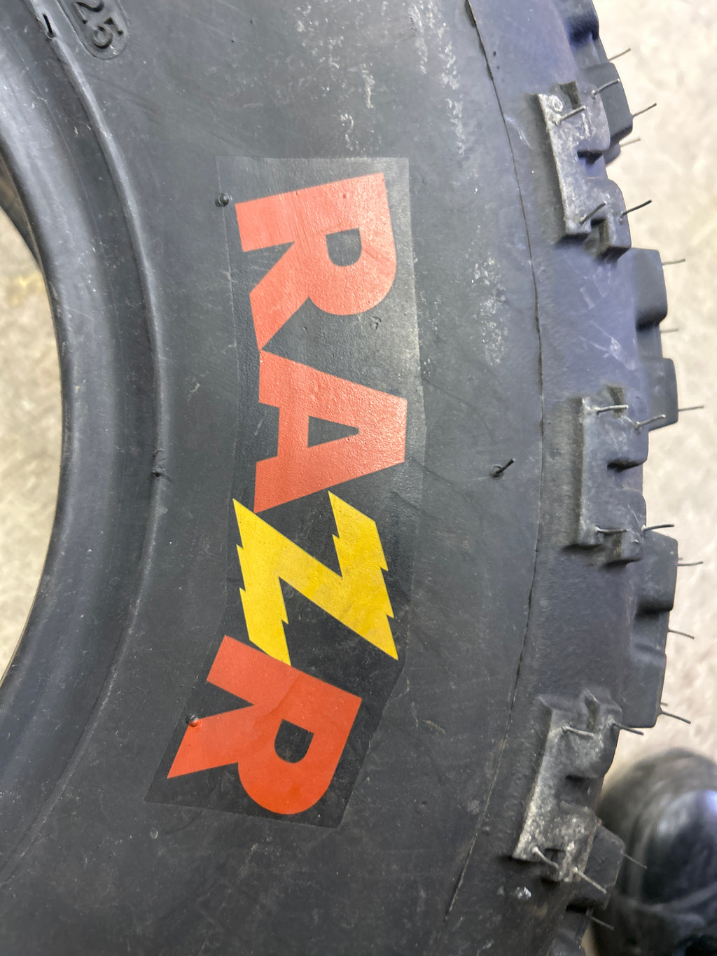 MAXXIS RAZR M931 BSW 22 7 10 ATV/UTV TIRE TM16030000