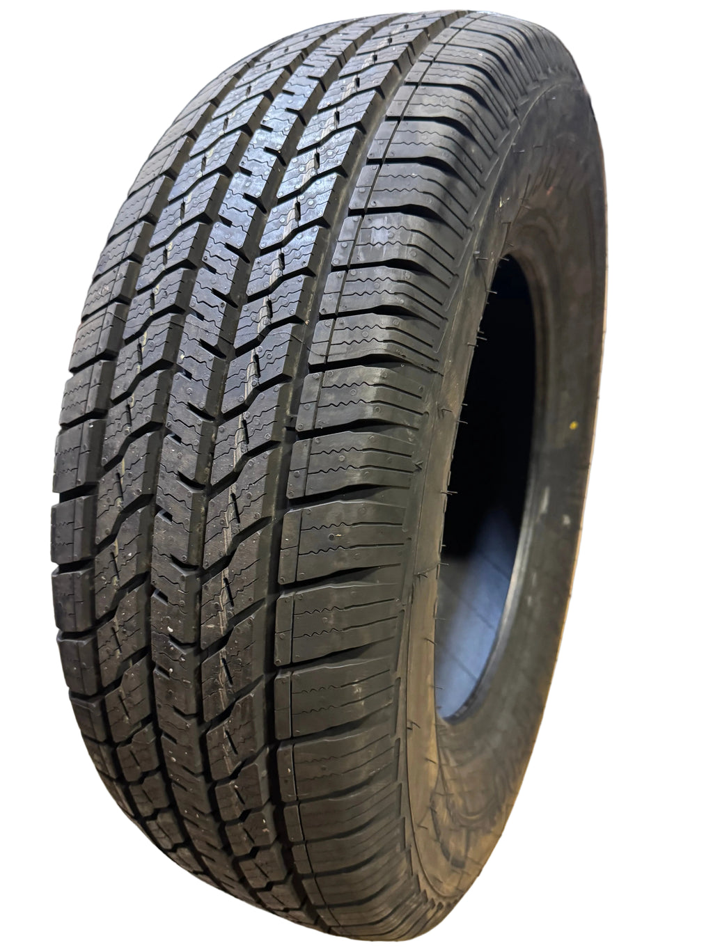UNIROYAL LAREDO HT BSW P 255 70 17 112T ALL SEASON TIRE 40470