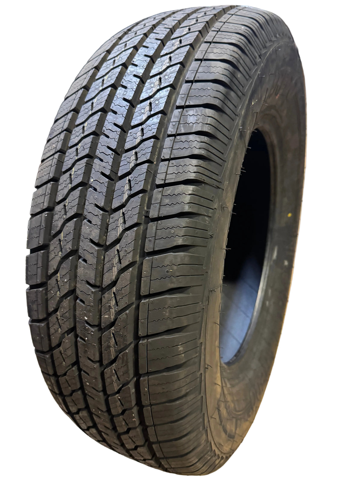 UNIROYAL LAREDO HT BSW P 255 70 17 112T ALL SEASON TIRE 40470