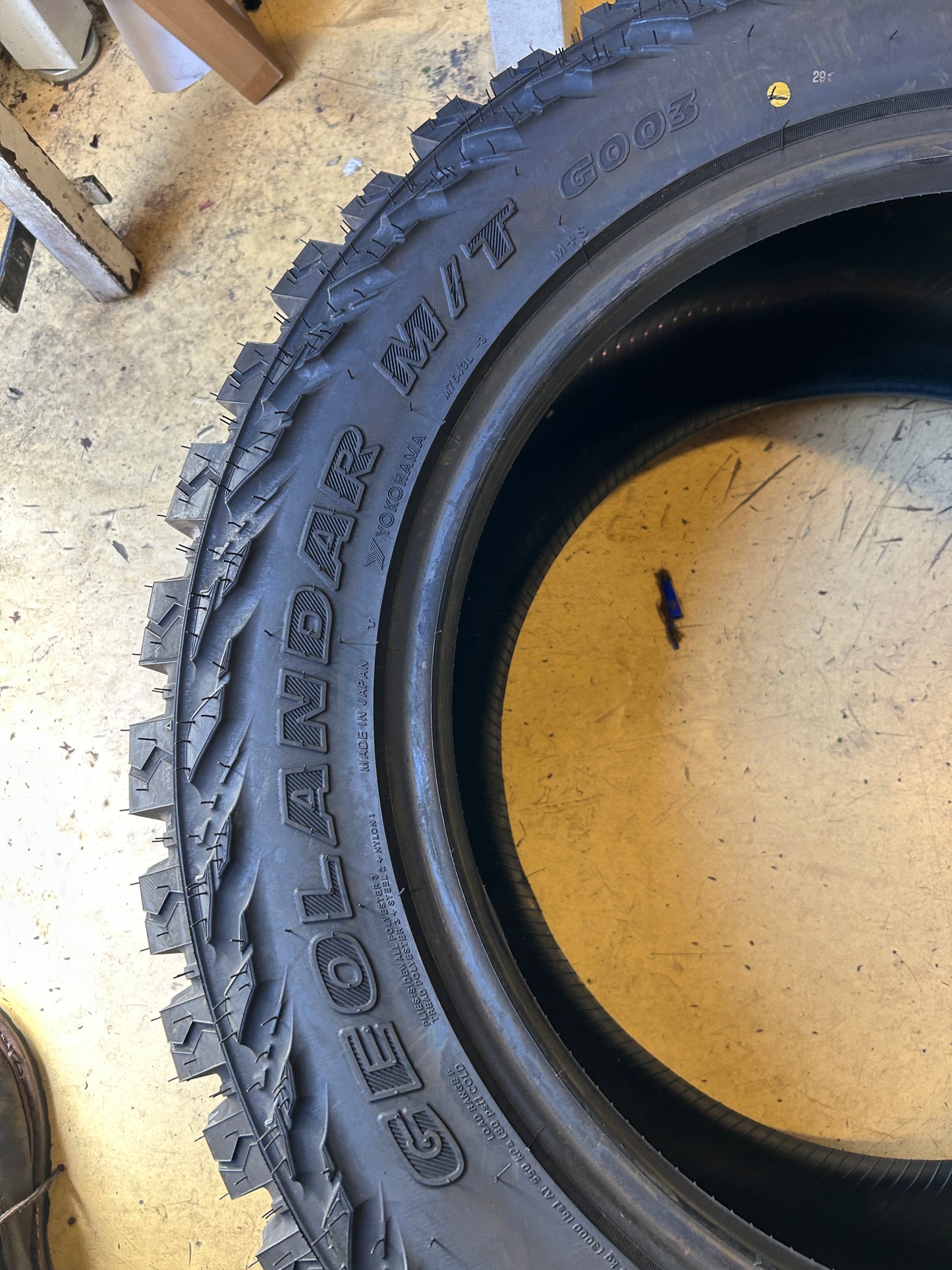 NOS YOKOHAMA GEOLANDAR M/T G003 BSW LT 33 12.5 20 119Q 12PLY MUD TIRE 110133354