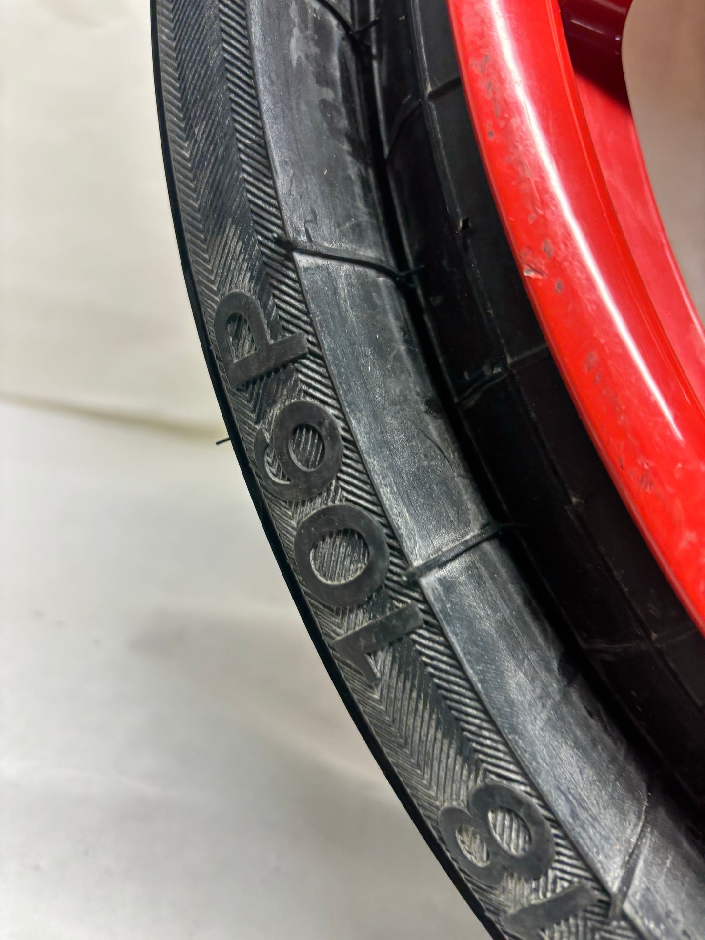 PORSCHE CAYENNE 11-18 SPARE WHEEL 18X6.5 ET28 5X130 TIRE 195/75R18 106P RED 7P0 601 027 A