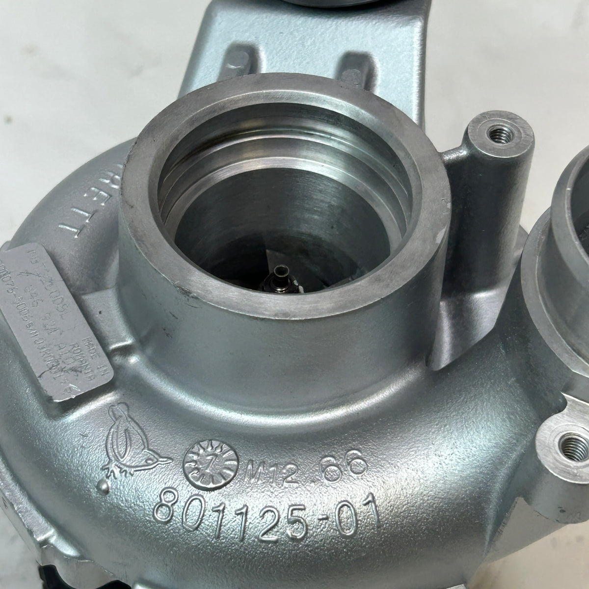 USED SPD GARRETT TURBOCHARGER FOR BMW M5 M6 4.4L 13-15 S63  MGT2260DSL