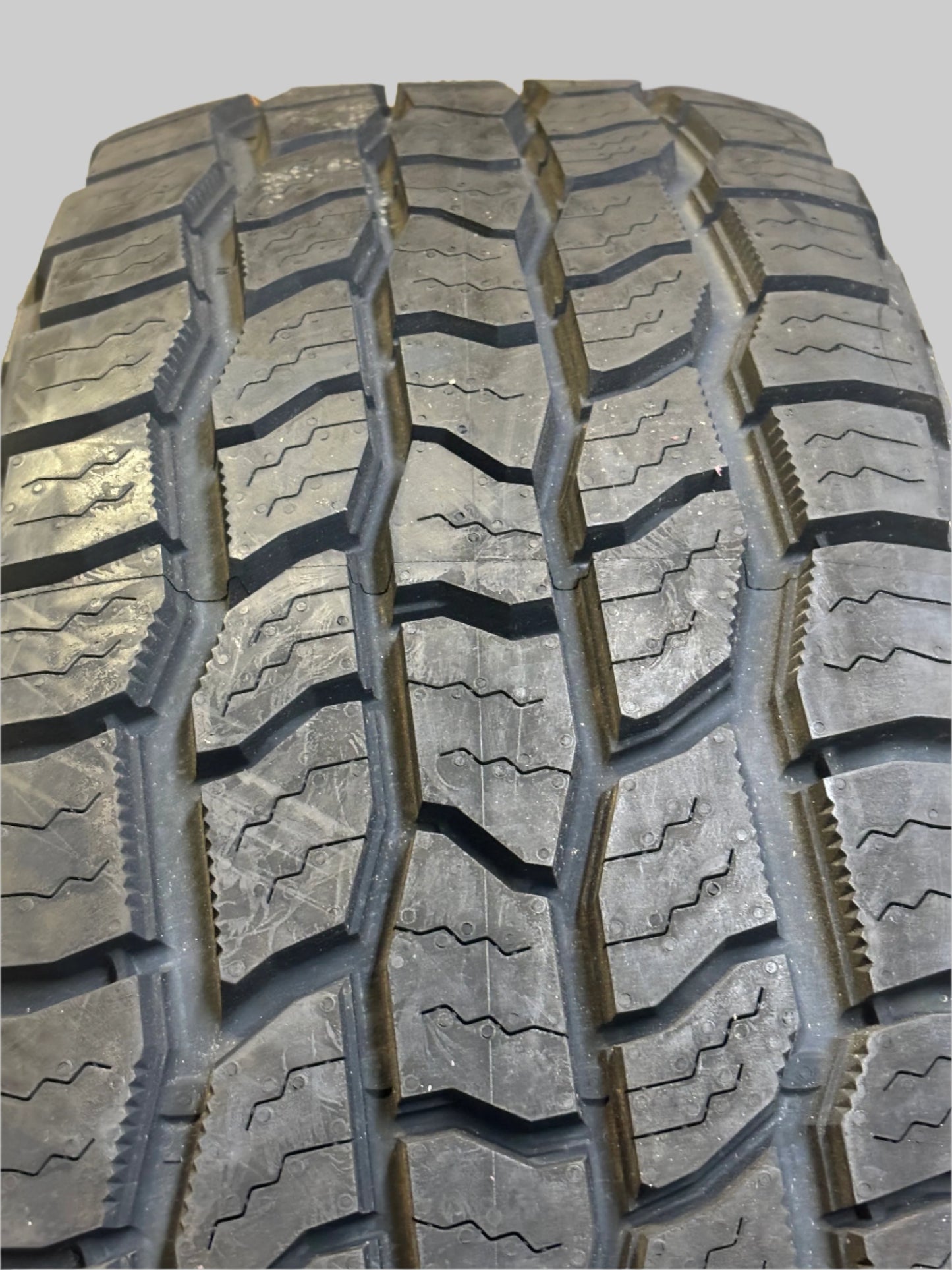 2 COOPER DISCOVERER AT3 XLT 275 60 20 123/120S LRE ALL TERRAIN TIRES 170043002