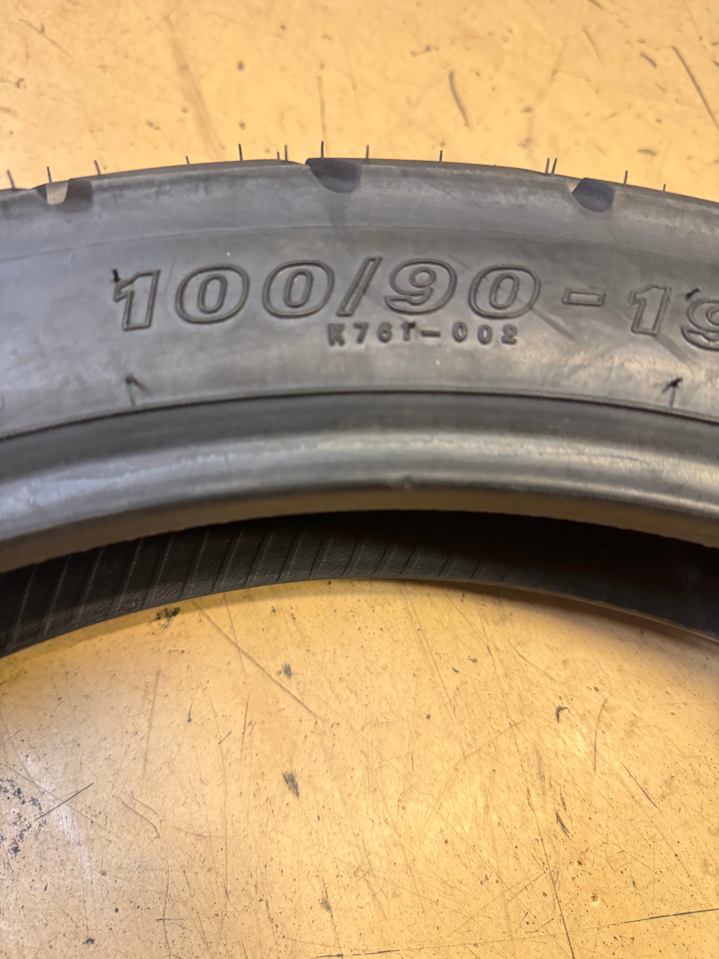KENDA K761 BSW 100 90 19 57H FRONT MOTORCYCLE TIRE 047611905B1
