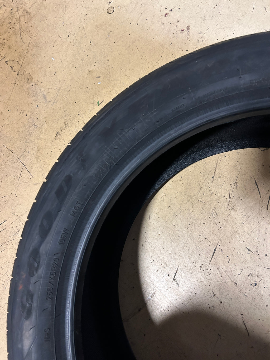 GOODYEAR EAGLE TOURING BSW P 255 45 20 105W XL ALL SEASON TIRE 102059387