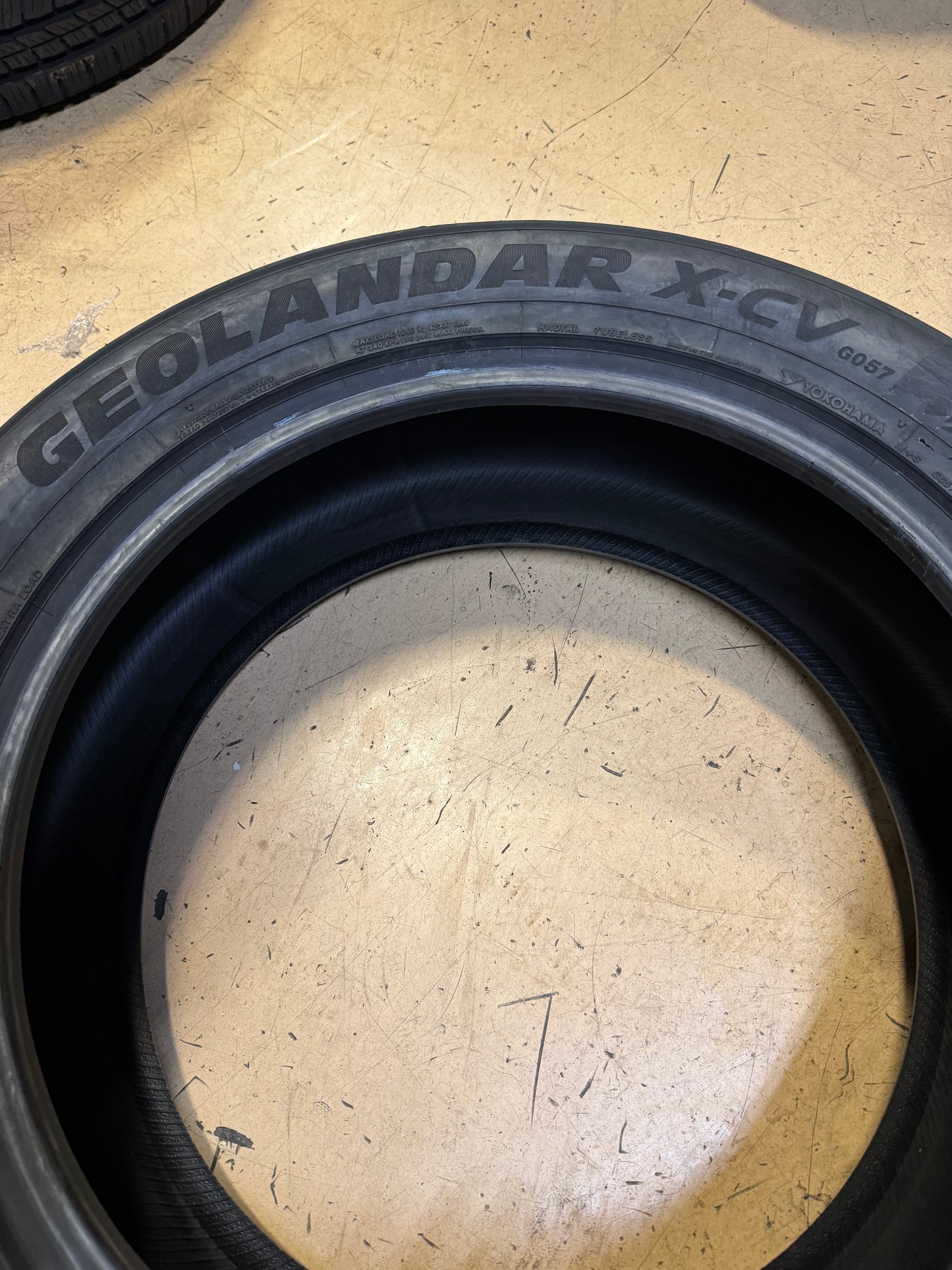 YOKOHAMA GEOLANDAR X-CV G057 BSW P 255 55 20 110W XL ALL SEASON TIRE 110157011