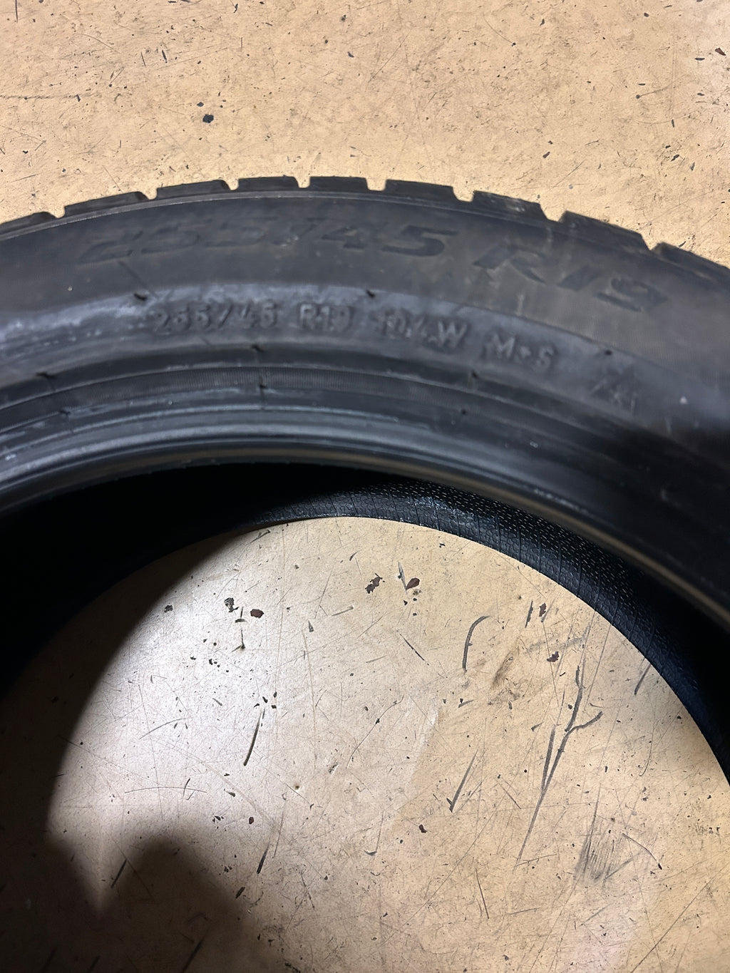 PIRELLI WINTER SOTTO ZERO 3 (T0) FOAM BSW P 255 45 19 104W WINTER TIRE 3954100