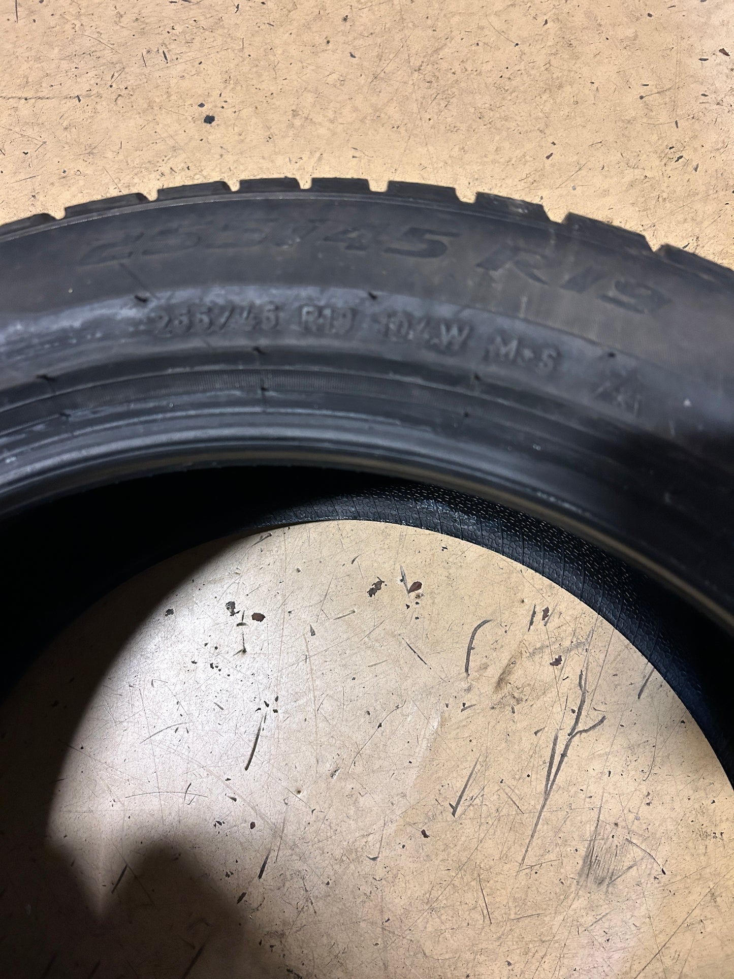 PIRELLI WINTER SOTTO ZERO 3 (T0) FOAM BSW P 255 45 19 104W WINTER TIRE 3954100