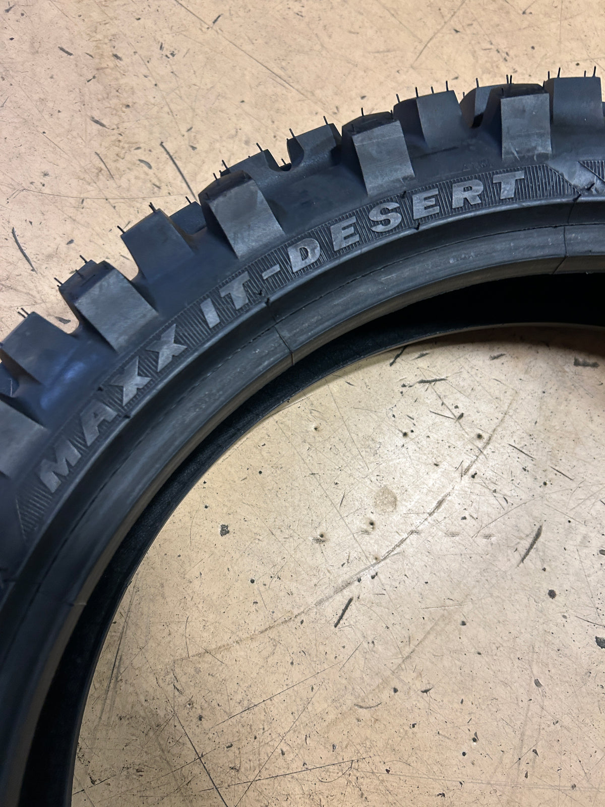 MAXXIS MAXX IT-DESERT BSW 110 90 19 62M REAR DIRT BIKE TIRE TM78728000