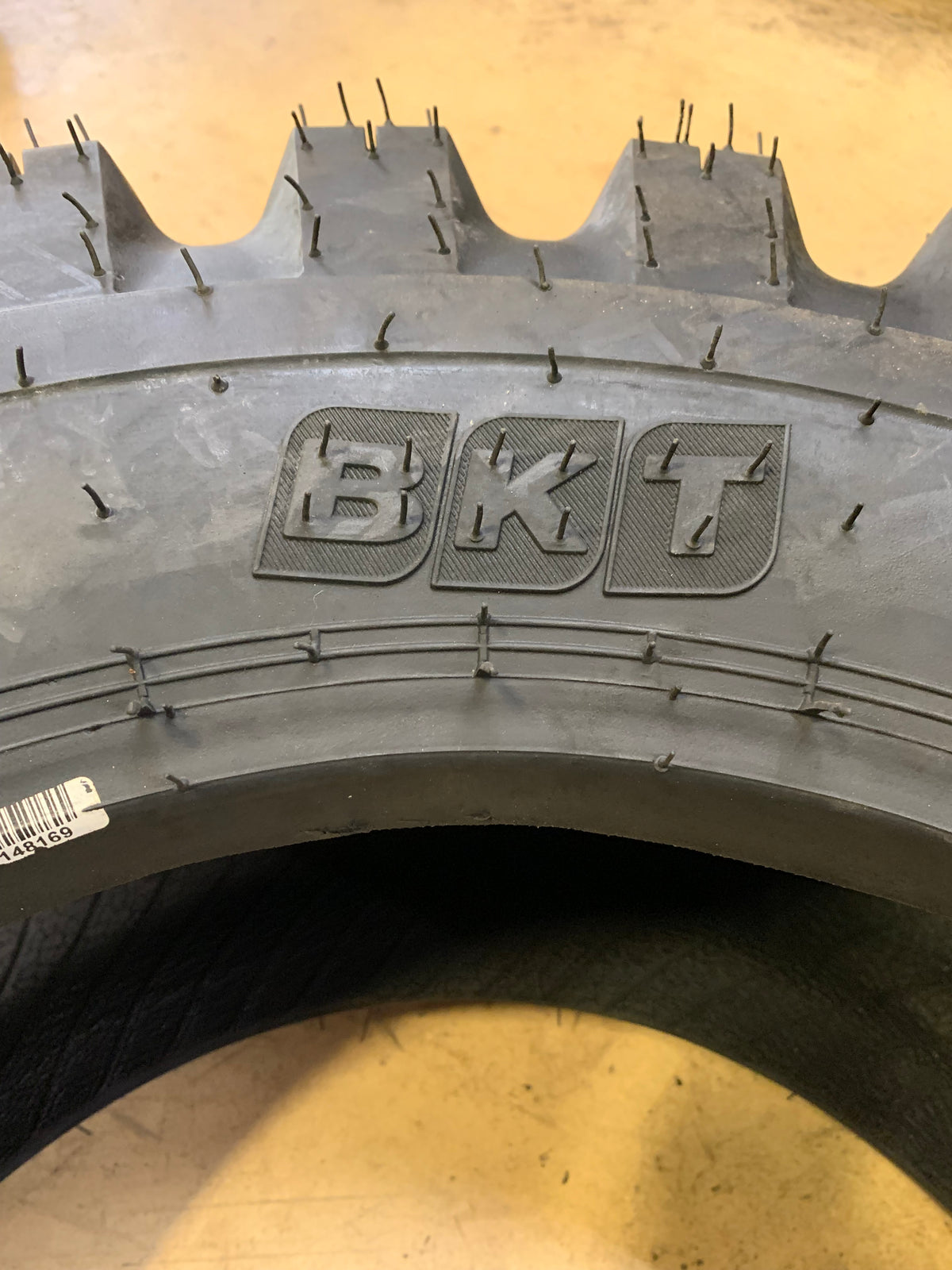 BKT SNOW-RIDE BSW AT  10 16.5 10PLY ATV/UTV TIRE 94044009