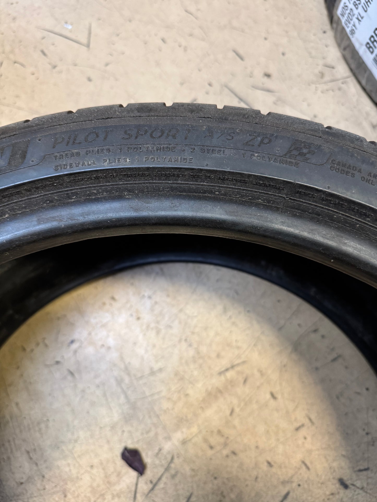 USED MICHELIN PILOT SPORT A/S ZP  BSW P 255 35 20 97W XL UHP ALL SEASON TIRE 32180