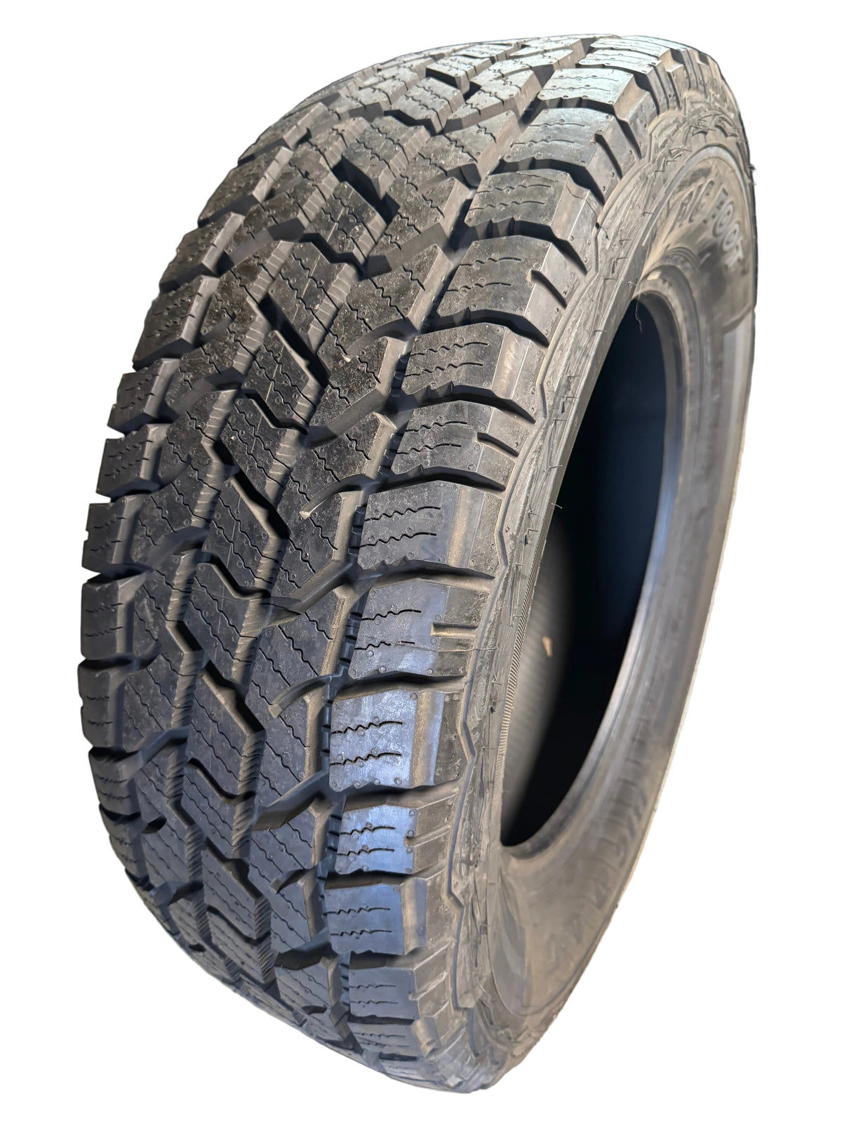 NOS BIG FOOT BIG O A/T BSW LT 275 65 20 126/123S 10PLY ALL TERRAIN TIRE 000000000001130760