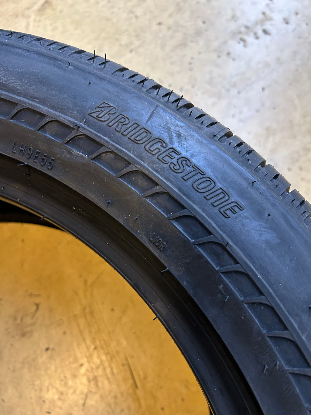 BRIDGESTONE DRIVEGUARD PLUS RFT BSW P 255 50 19 107W XL ALL SEASON TIRE 013527