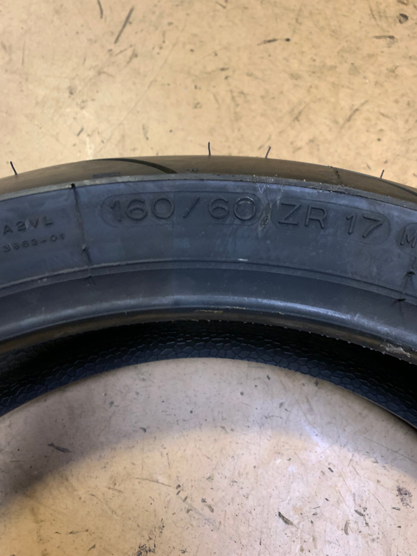 MICHELIN PILOT POWER 2CT BSW 160 60 17 69W REAR MOTORCYCLE TIRE 01981