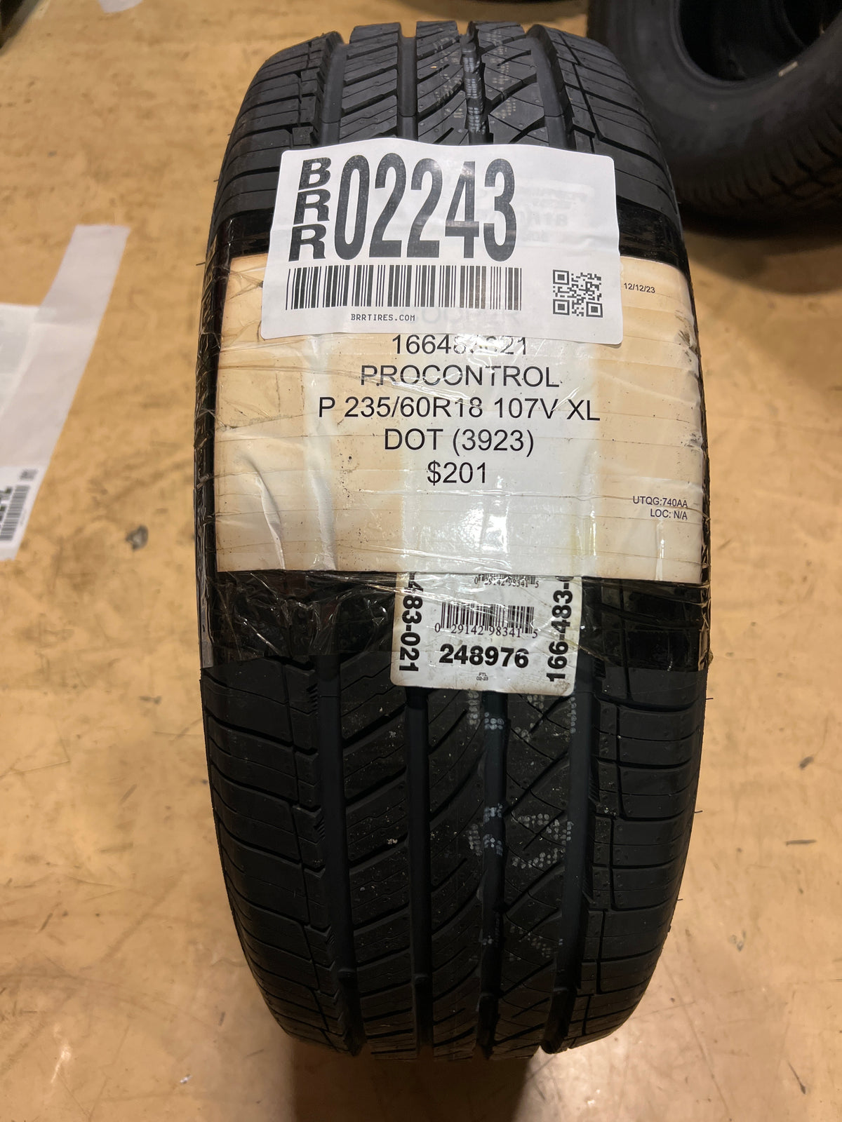 2 COOPER PROCONTROL P 235 60 18 107V XL ALL SEASON TIRE 166483021