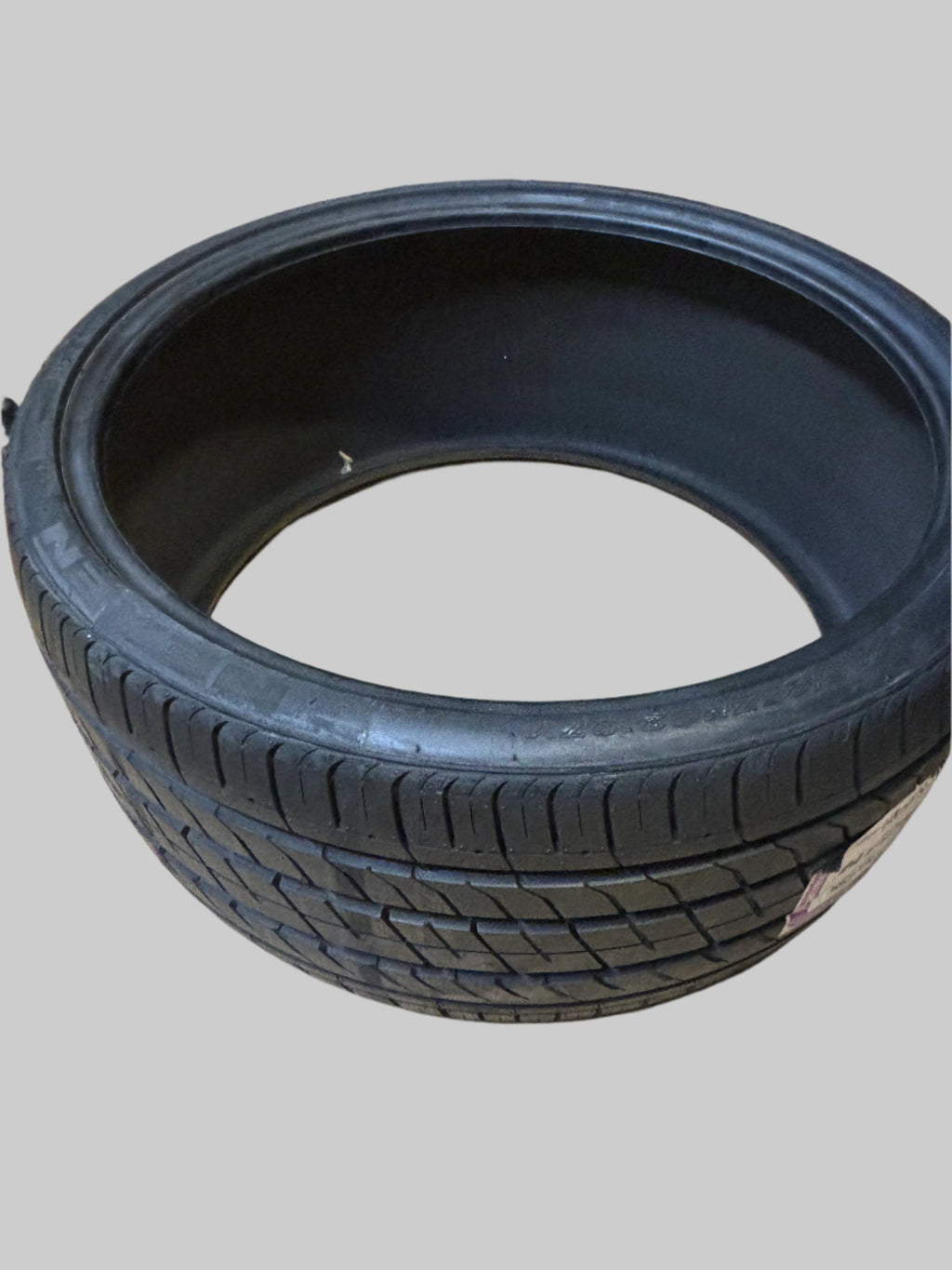 2 NOS NEXEN NFERA SU1 P 295 25 22 97Y XL SUMMER TIRES 14646NXK