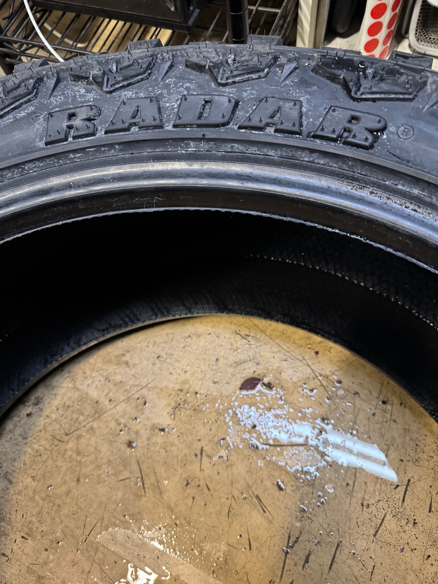 RADAR RENEGADE R/T BSW LT 35 12.5 24 114Q 10PLY RUGGED TERRAIN TIRE RASYTH0099