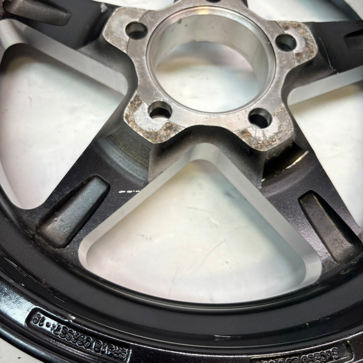 2 VISION SPORT STAR 571 WHEEL 15X4 5X114.3 GLOSS BLACK WITH MILLED CENTER -19MM