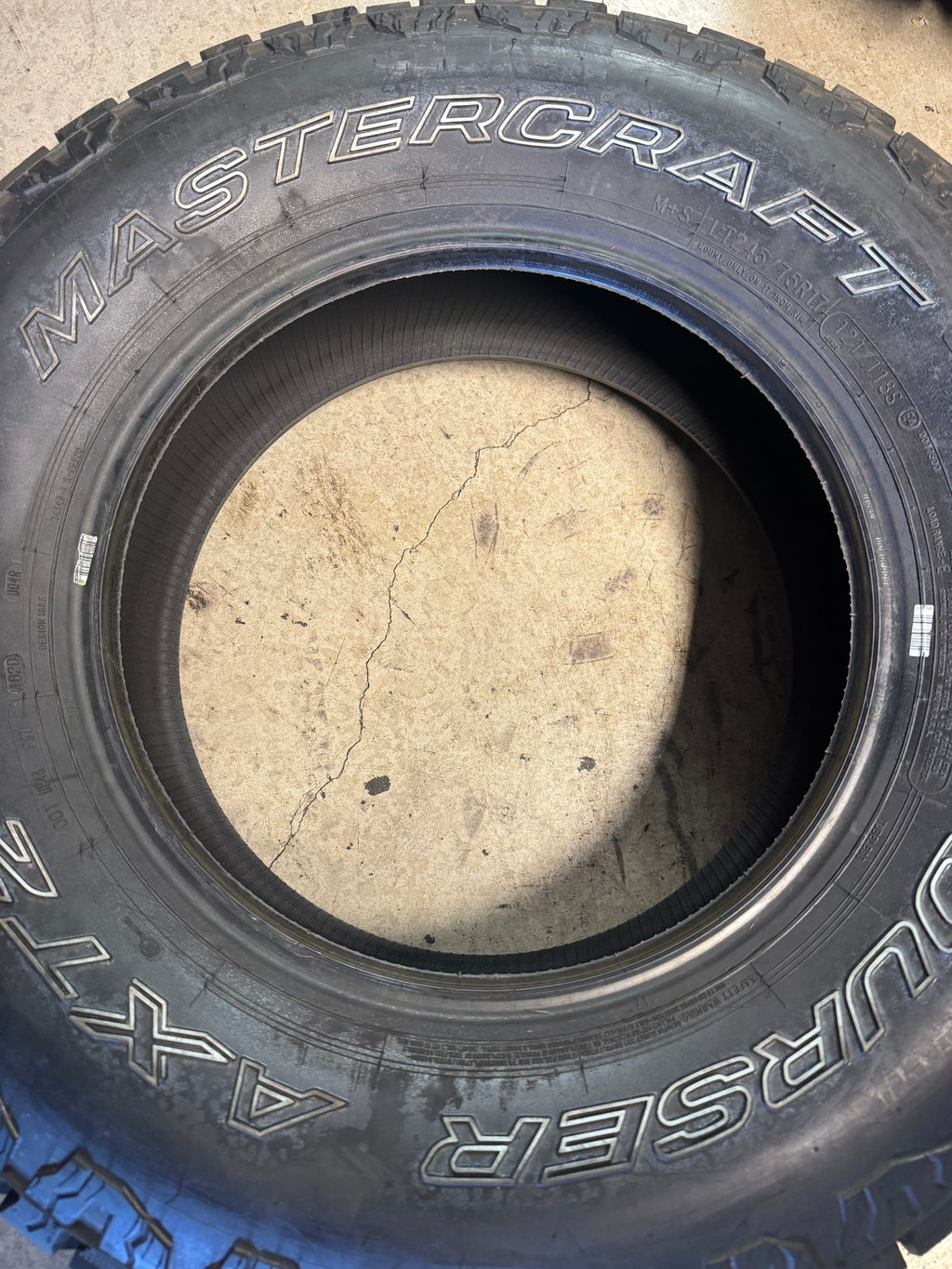 NOS MASTERCRAFT COURSER AXT2 OWL LT 245 75 17 121/118S 10PLY ALL TERRAIN TIRE 175002007