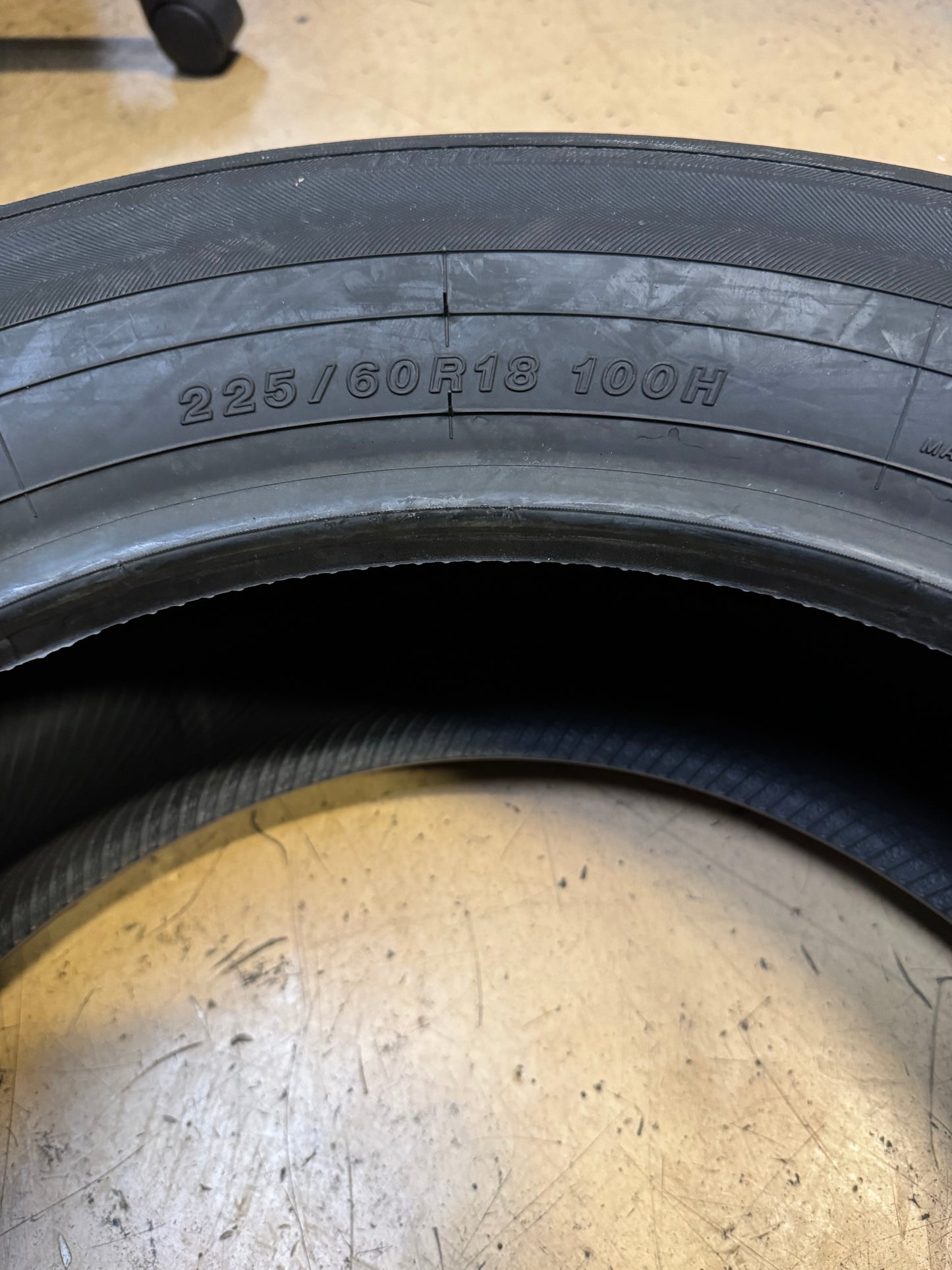 2 NOS YOKOHAMA YK740 GTX BSW P 225 60 18 100H ALL SEASON TIRE 110174035