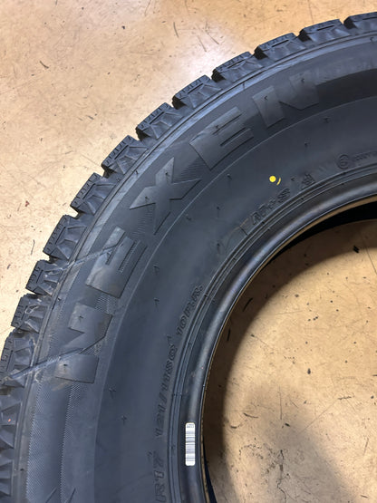 2 NOS NEXEN WINGUARD WINSPIKE SUV P 245 75 17 121/118 10PLY WINTER TIRE 14045NXK