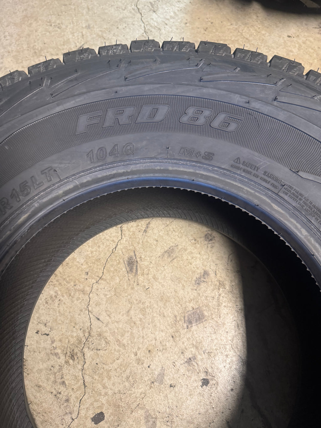2 FARROAD FRD86 BSW LT 30 9.5 15 104Q 6PLY ALL TERRAIN TIRE NA1511595