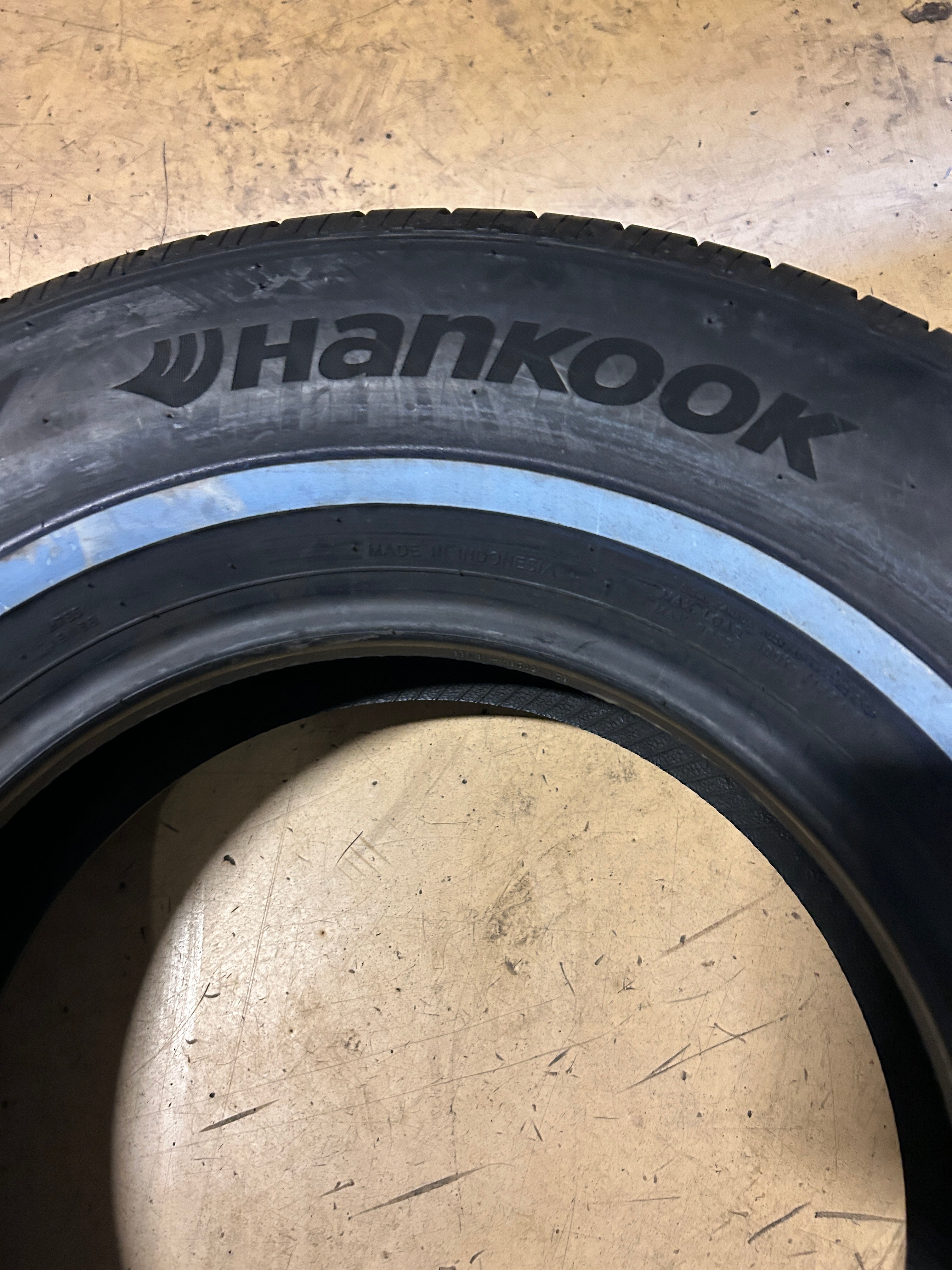 NOS HANKOOK KINERGY ST NWW P 215 75 14 100T ALL SEASON TIRE 1024736