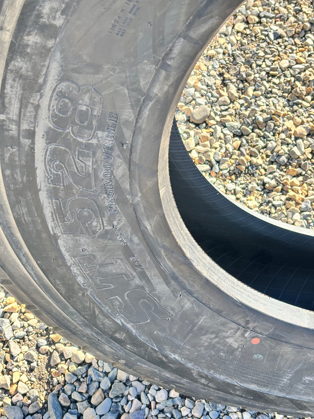 SUMITOMO ST528 11 24.5 149/146K 16PLY LRH ALL POSITION TIRE 5532059