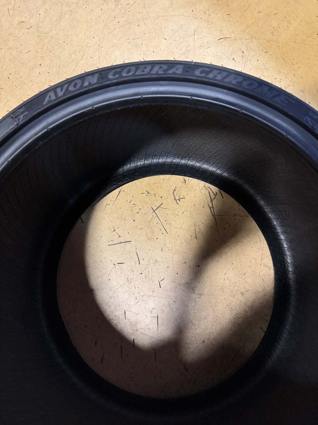 AVON AV92 COBRA CHROME BSW 330 30 17 87V REAR MOTORCYCLE TIRE 638229