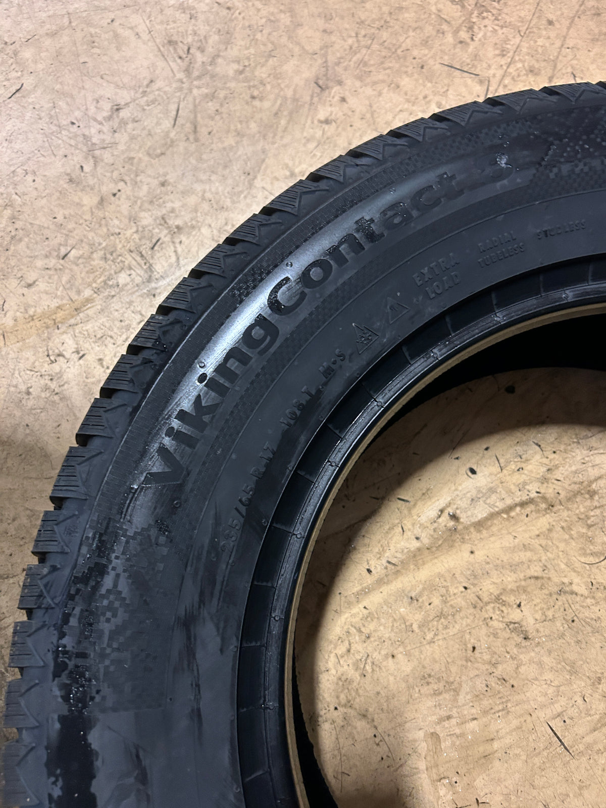2 CONTINENTAL VIKING CONTACT 8 BSW P 235 65 17 108T XL WINTER TIRE 03457820000