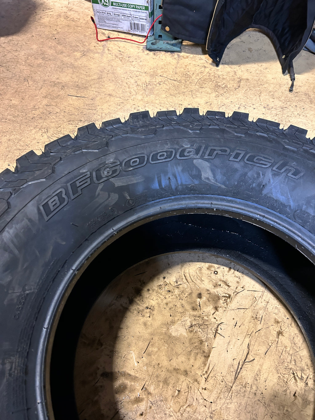 BFGOODRICH ALL-TERRAIN T/A KO2 BSW LT 315 70 17 113/110S 6PLY TIRE 08884