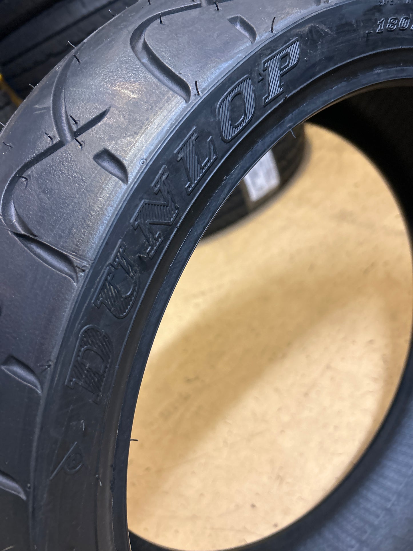NOS DUNLOP SPORTMAX BSW 180 55 18 74W REAR MOTORCYCLE TIRE 45044160