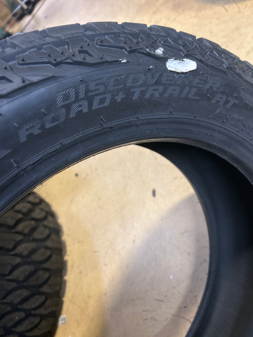 COOPER DISCOVERER ROAD+TRAIL AT BSW P 245 50 20 102V TIRE 171272049