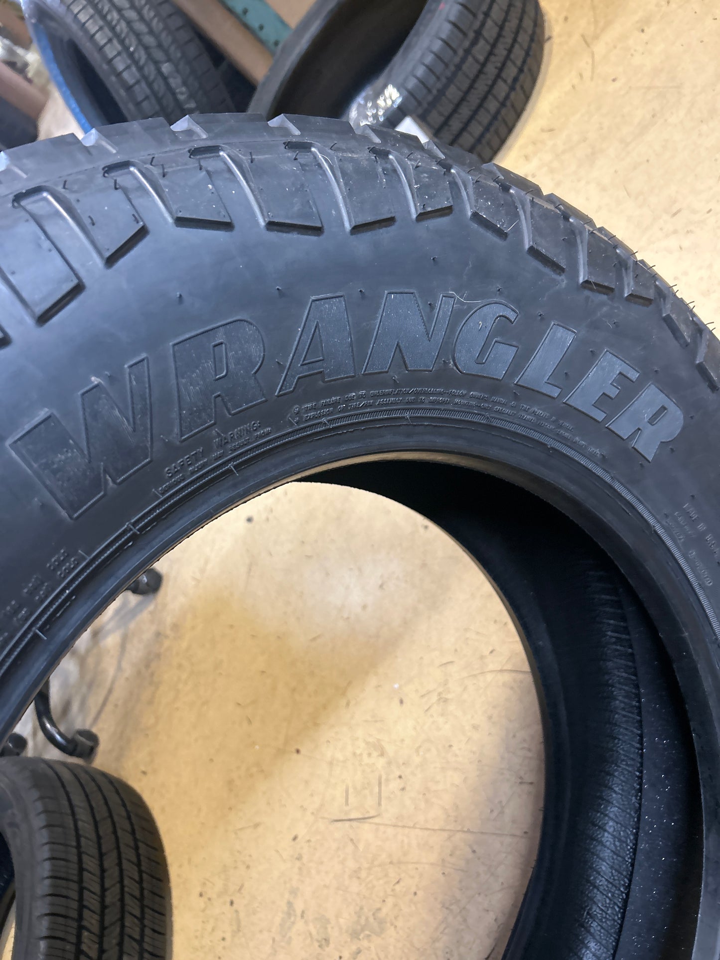 GOODYEAR WRANGLER TERRITORY RT LT 285 65 20 123H 8PLY ALL TERRAIN 845078004