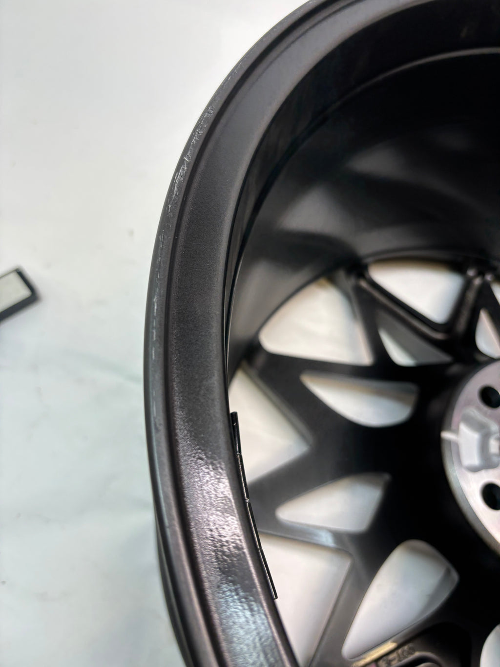 GENUINE FORD PERFORMANCE TARNISHED DARK ALUMINUM MUSTANG 19X10.5 5X4.5 ET24 FRONT WHEEL MR3C-1007-TA