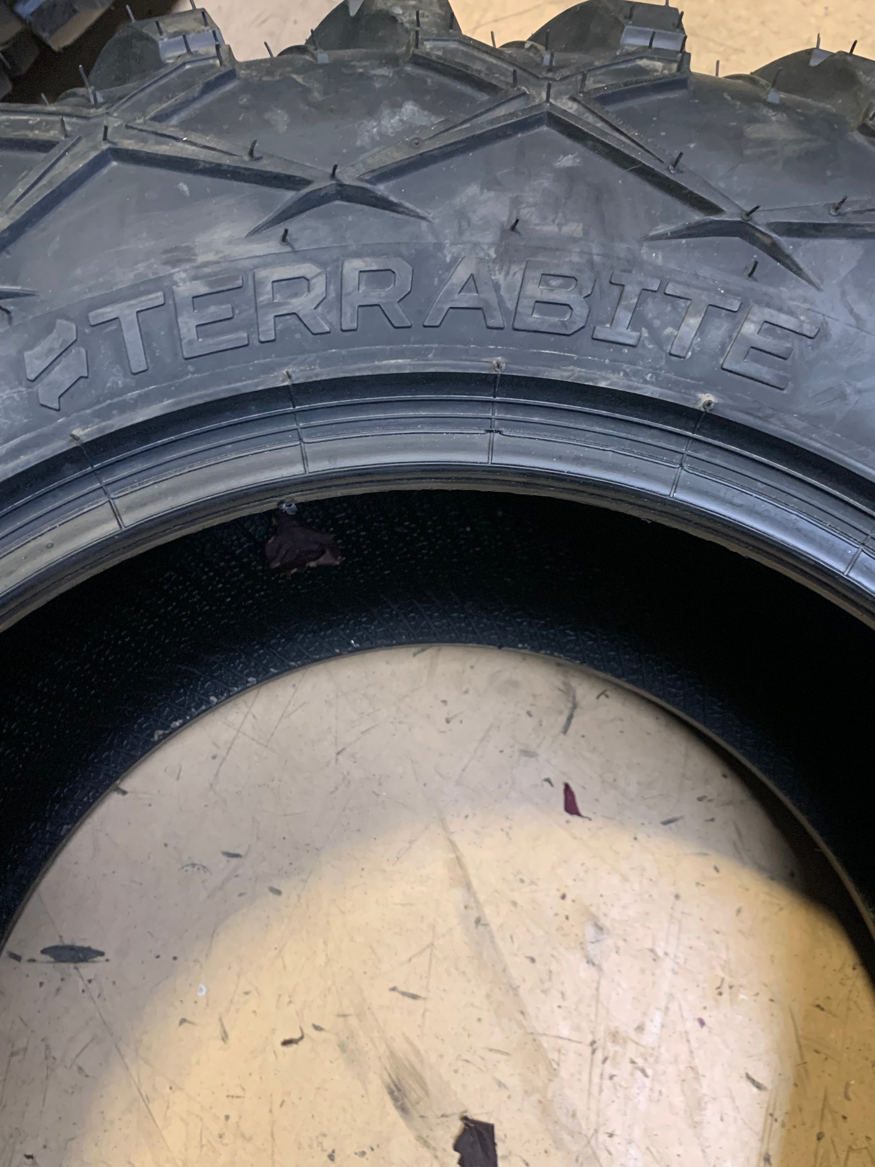 TUSK TERRABITE BSW 28 10 14 70M 8 PLY ATV/UTV TIRE ‎1630210003