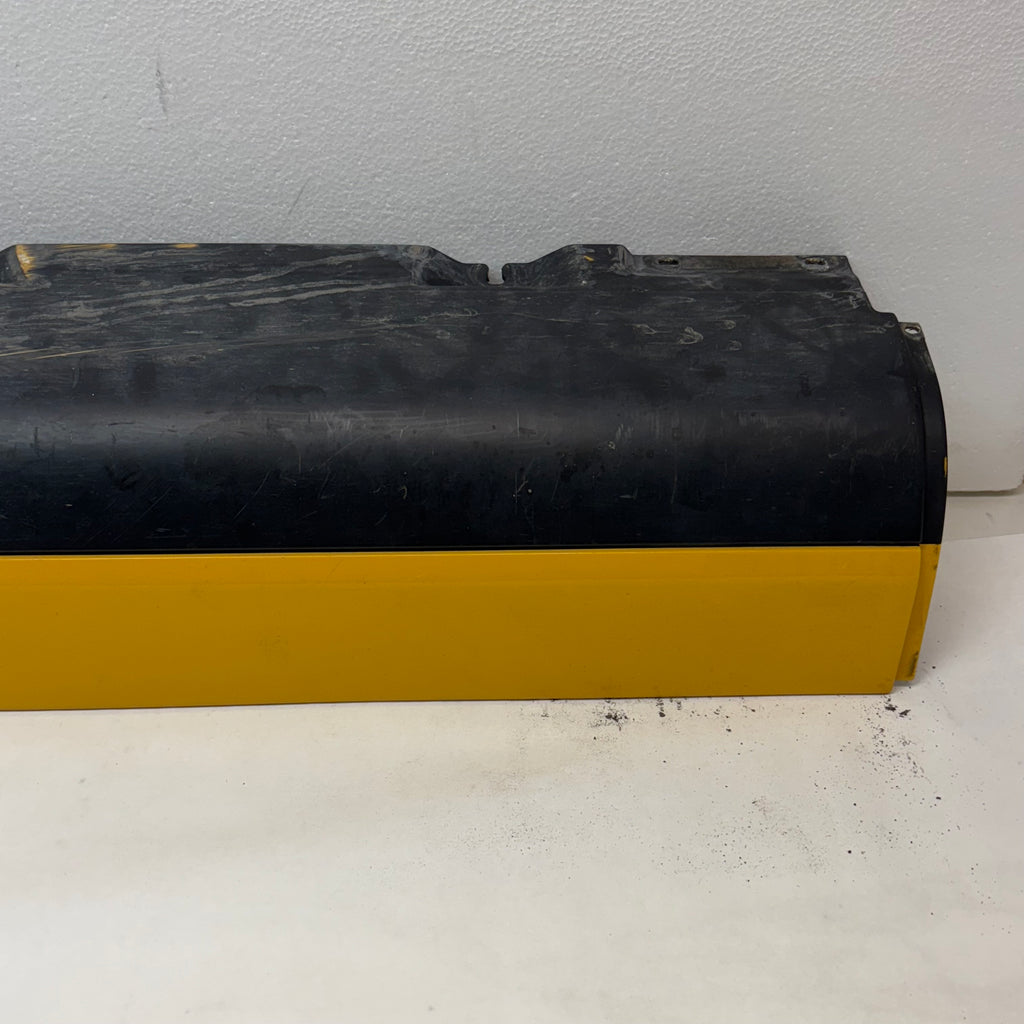 GENUINE PORSCHE RH ROCKER PANEL SPEED YELLOW 964 89-93