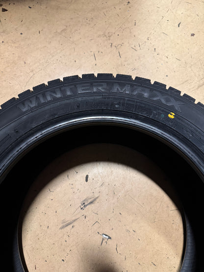 2 DUNLOP WINTER MAXX BSW P 215 55 17 94T WINTER TIRE 266029727