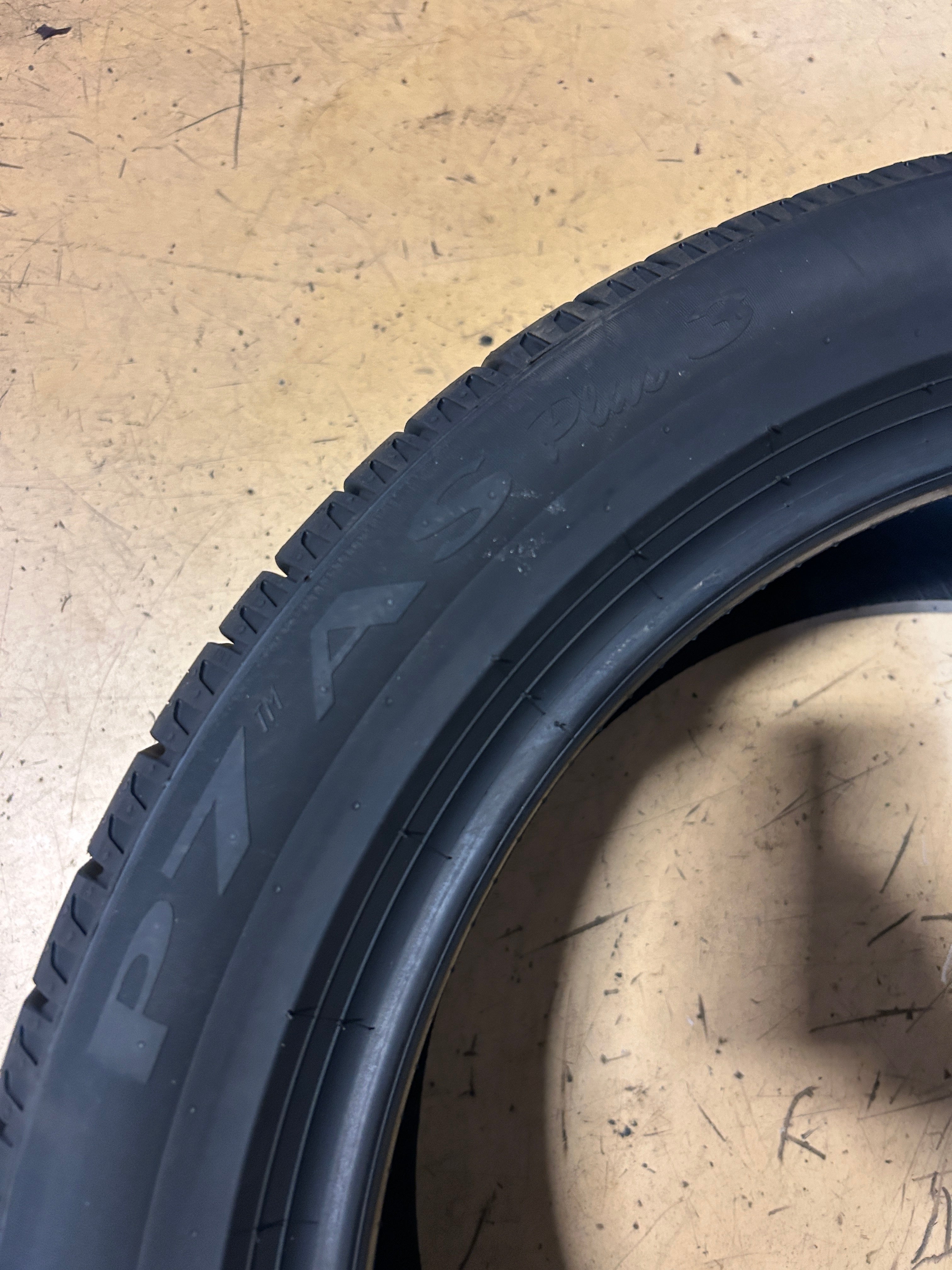 NOS PIRELLI P7 ALL SEASON PLUS 3 BSW P 245 45 19 98V SL  TIRE 4228800