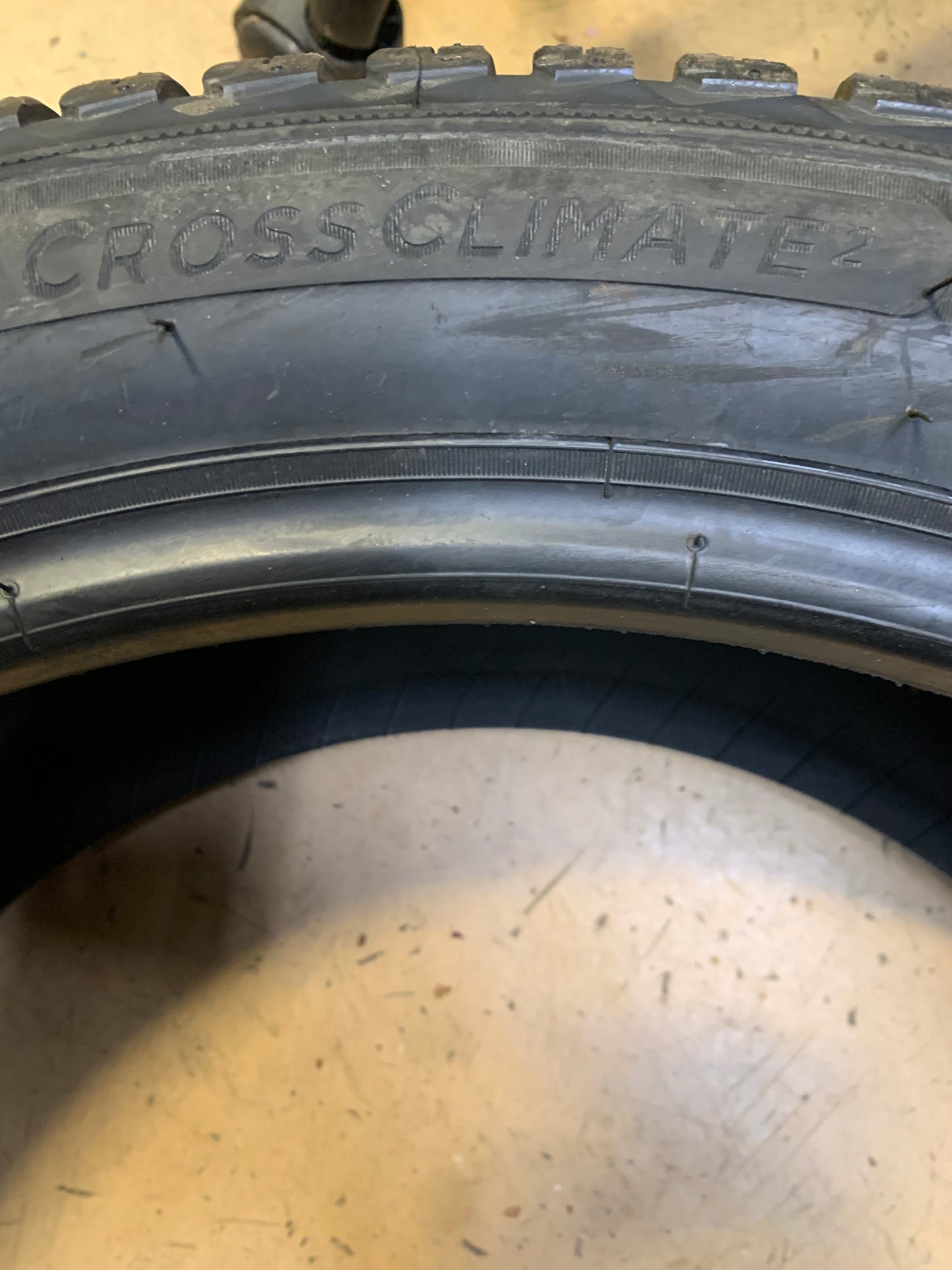 MICHELIN CROSSCLIMATE 2 BSW P 235 45 20 100H XL ALL SEASON TIRE 10503