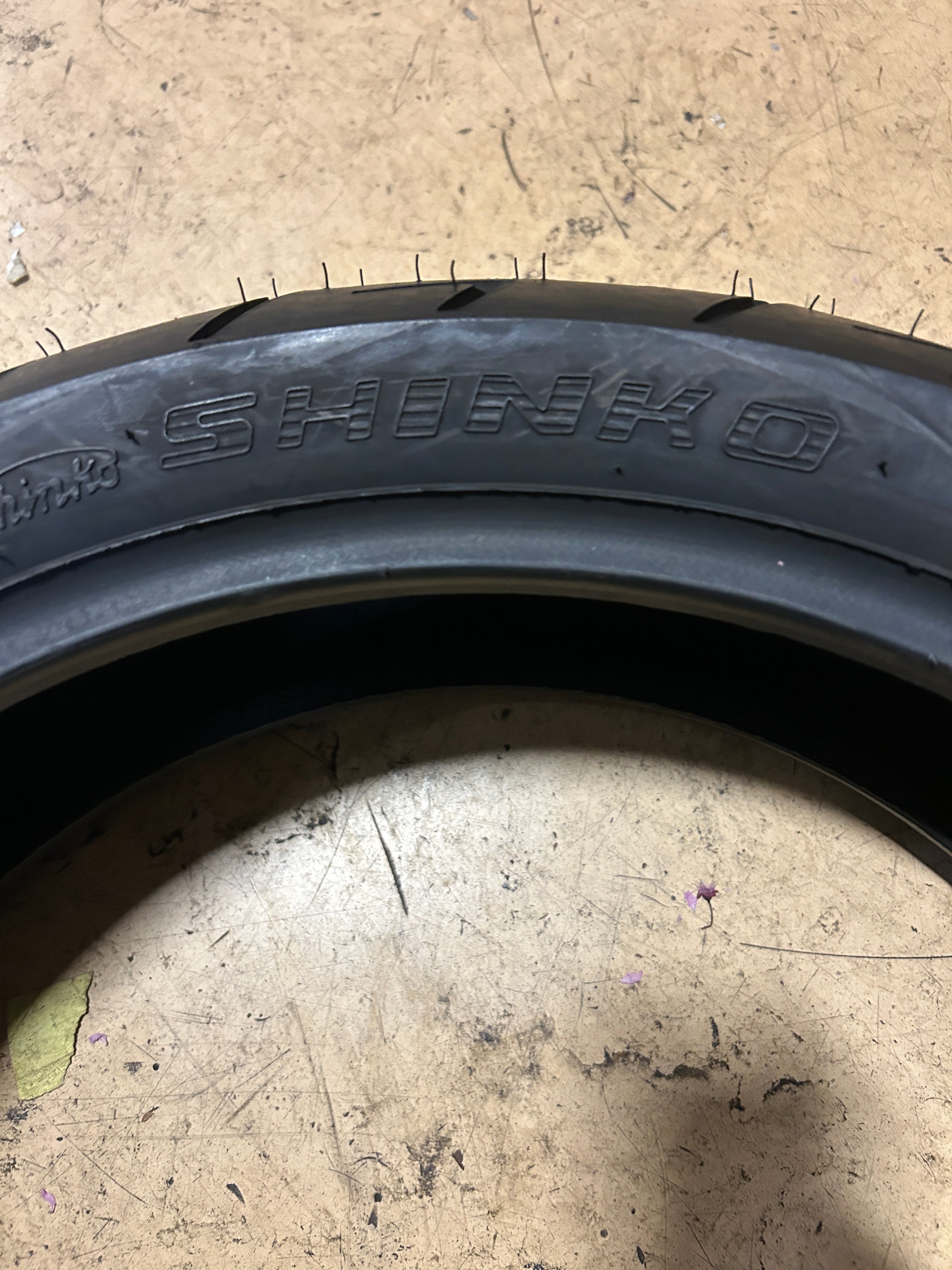 SHINKO R009RR BSW 160 60 17 69W REAR MOTORCYCLE TIRE 874045