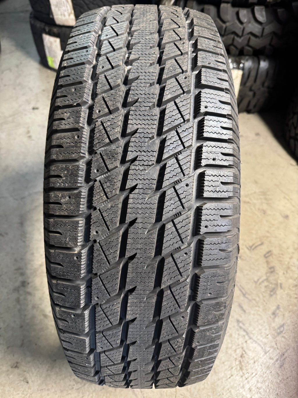NOS MASTERCRAFT GLACIER MSR BSW P 275 60 20 115T WINTER TIRE 177117011
