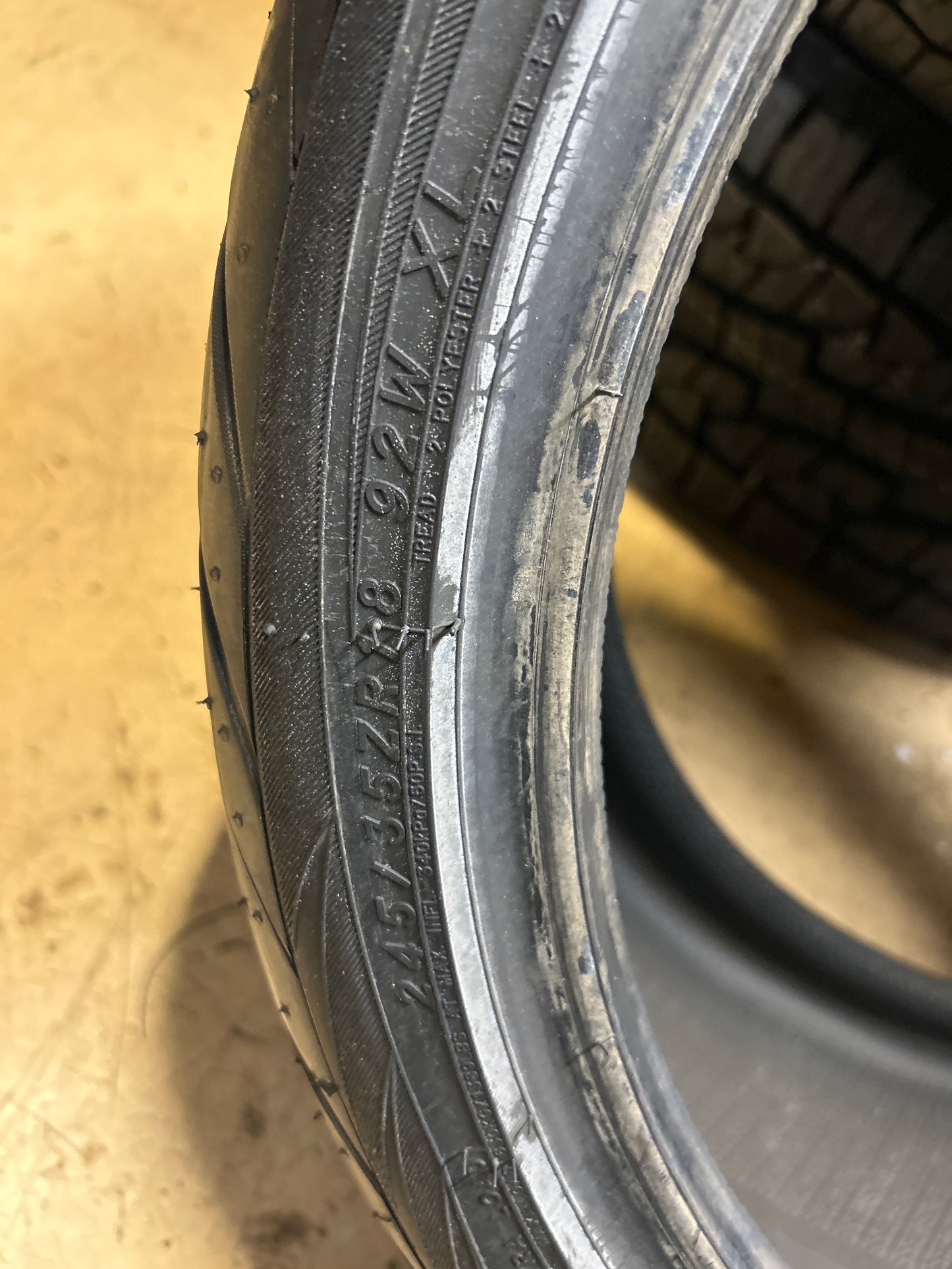 NOS 2 FEDERAL 595-RS RR BSW P 245 35 18 92W XL ALL SEASON TIRE B4DM8DFA